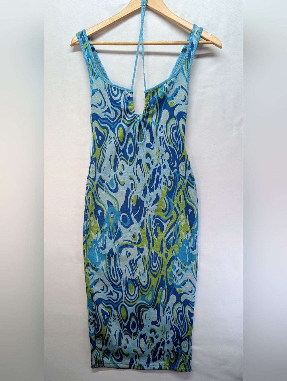 294-Nwt Zara Blue and Green Abstract Print Midi Dress